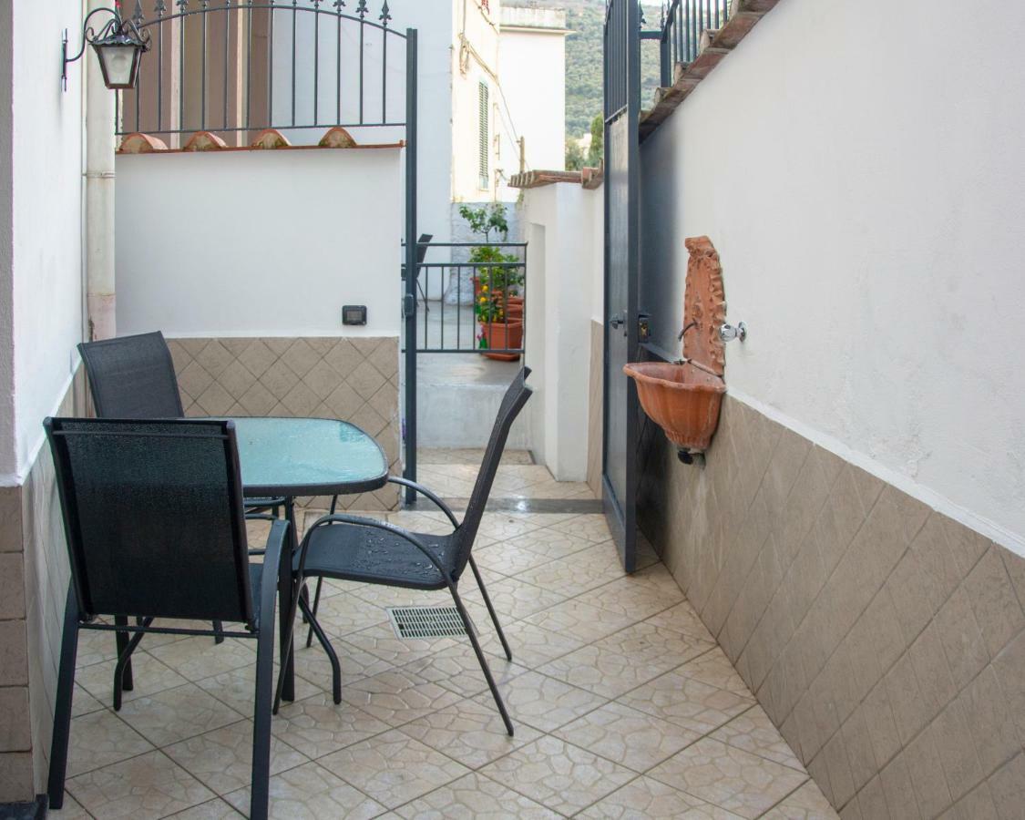 Quintessenza - Sorrento Coast Rentroom ヴィーコ・エクエンセ エクステリア 写真