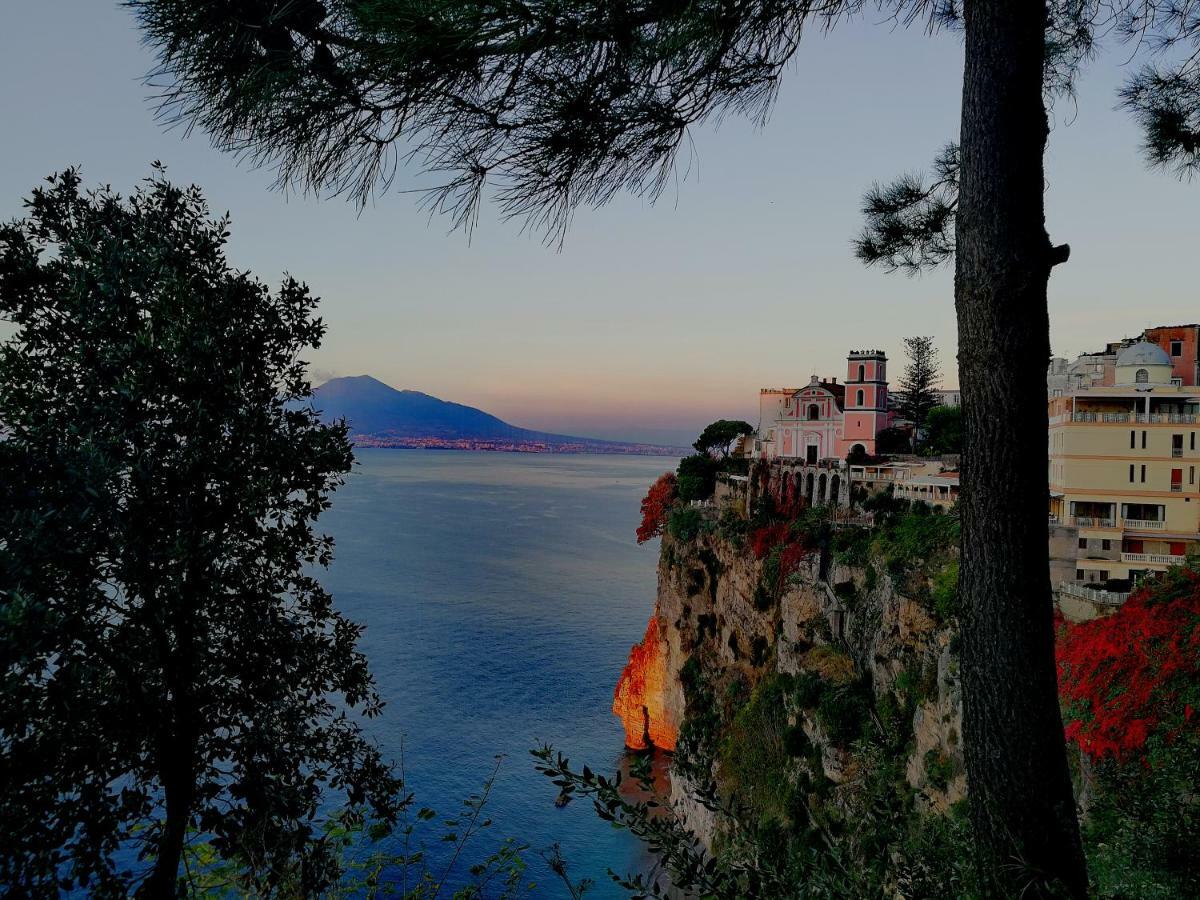 Quintessenza - Sorrento Coast Rentroom ヴィーコ・エクエンセ エクステリア 写真