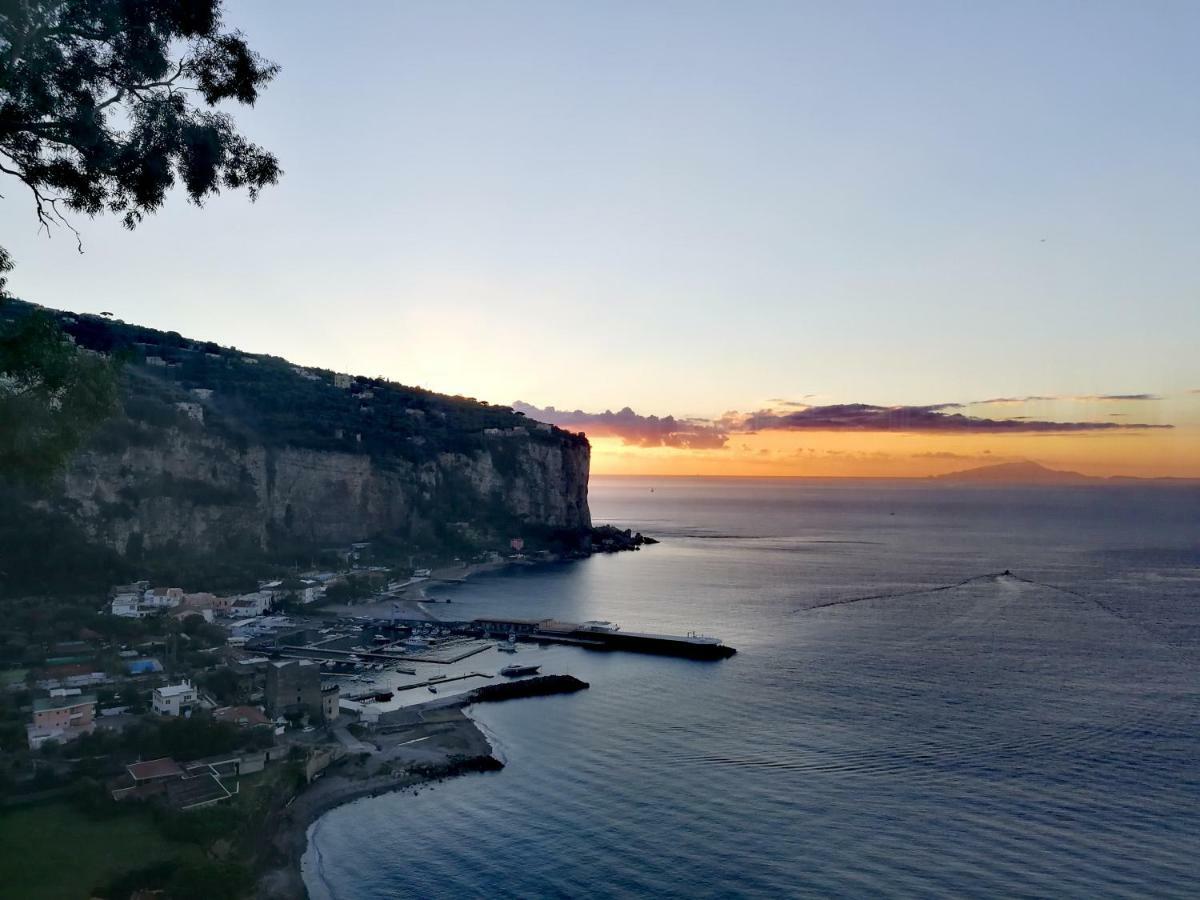 Quintessenza - Sorrento Coast Rentroom ヴィーコ・エクエンセ エクステリア 写真
